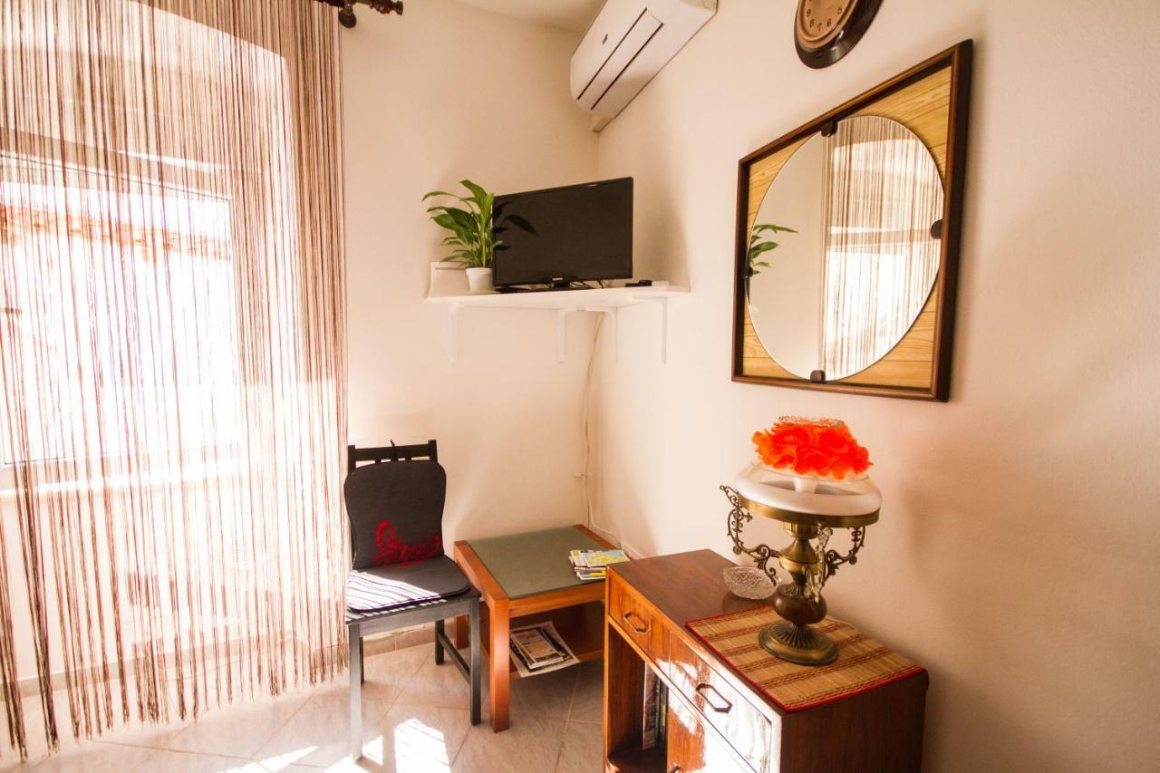 Apartman Punta Vilma Pula Exterior foto