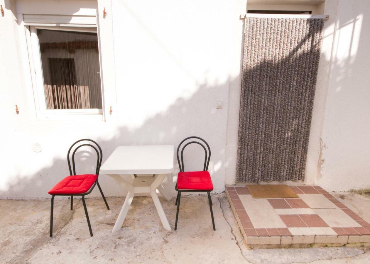 Apartman Punta Vilma Pula Exterior foto